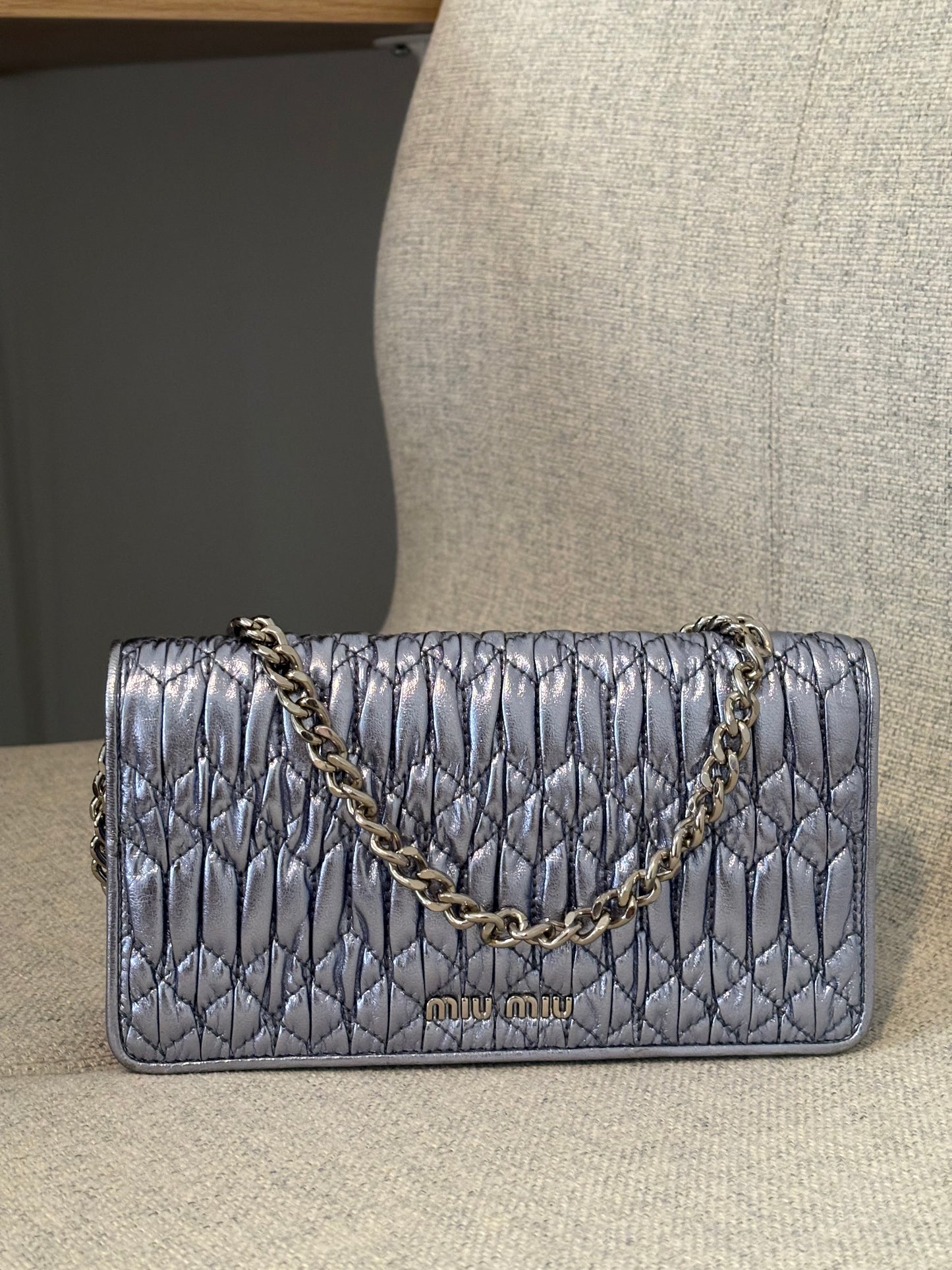 Miu Miu Classic Matelasse Gaufre bag in Pervinca Mordor