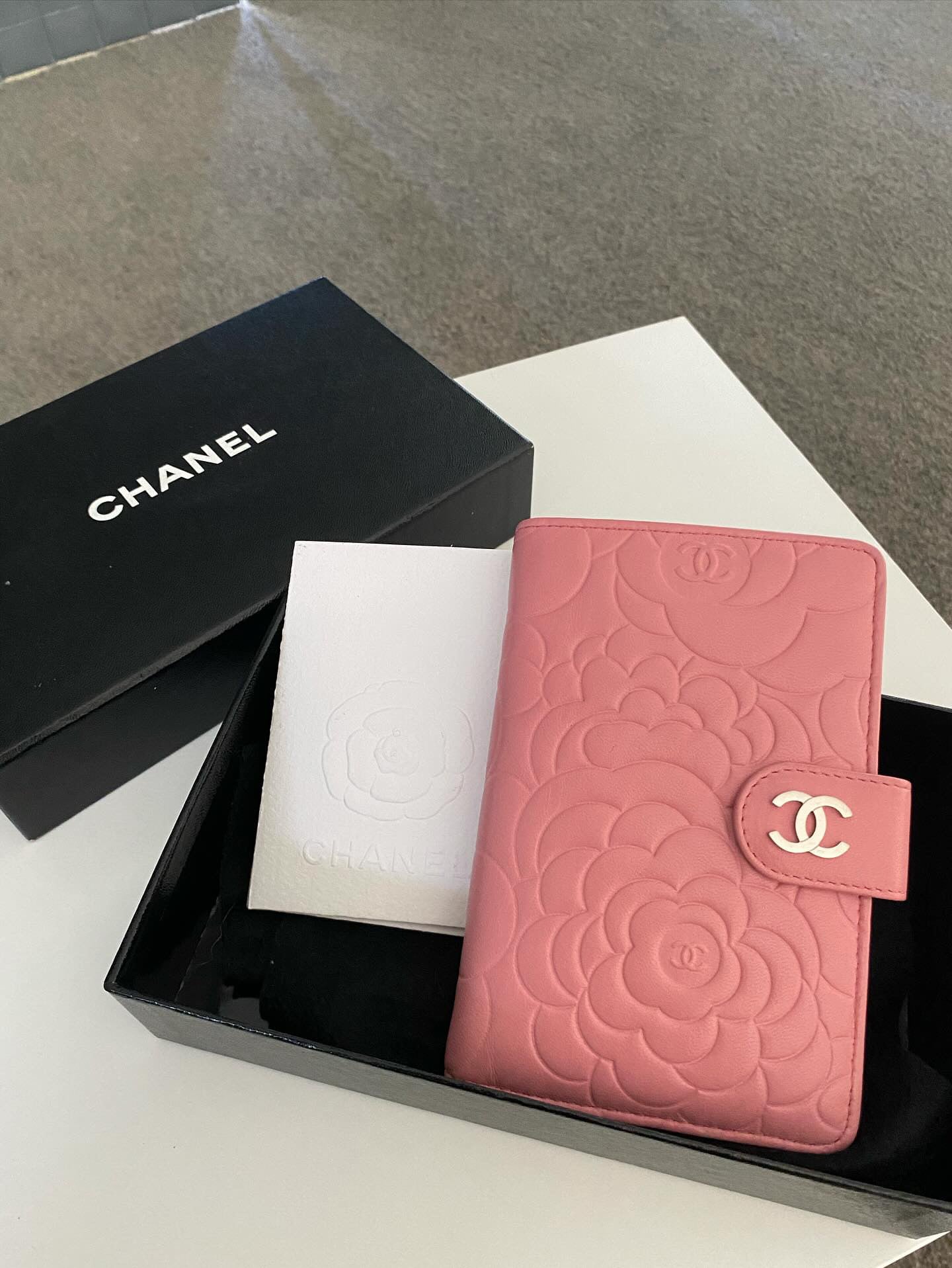 Chanel Lambskin Camellia Wallet in Baby Pink
