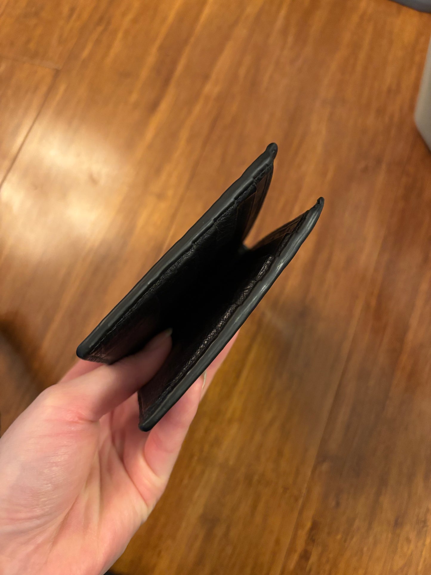 Mens Bottega Ostrich Leather Bi-fold wallet in Black